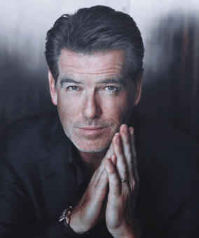 Robert O'Connor. El mayor de los hermanos de la dinastía O'Connors, heredero actual del banco BNK.